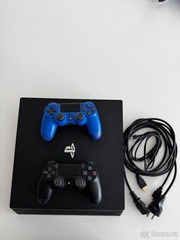 PS4 PRO 1TB - 2