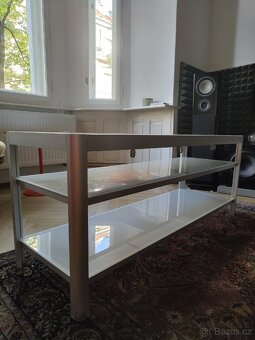 Ikea tv/hifi stolek Gettorp - 2