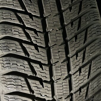 Zimní pneu 255/55 R19 111V XL Nokian 7mm - 2