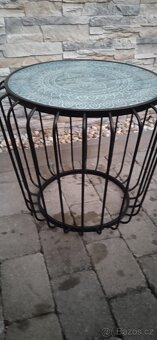 Konferenční stolek kovový kulatý se skleněnou deskou - 2