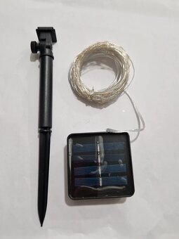 Solární LED světla - řetěz Vánoce - 2