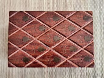 Dřevěná šperkovnice, India - 2