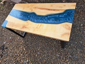 Epoxidový stůl modrý + masiv - 2
