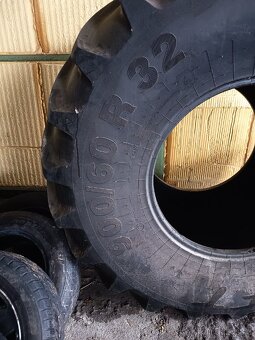 Pneumatika na kombajn - 2