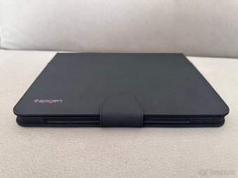 Spigen Liquid Air Folio pouzdro Apple iPad Air 10,9” - 2
