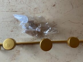 Kovový zlatý věšák - 2 ks - 2