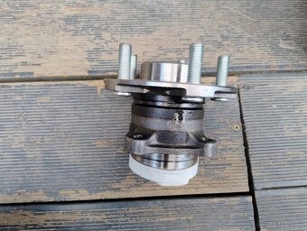 Ložisko kola Ford - 2