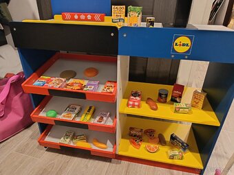 Dětský dřevěný obchod, Zn. Playtive - 2