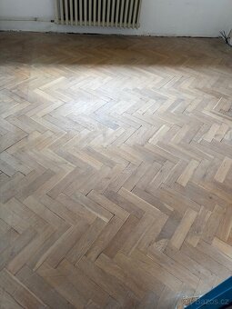 Parkety za odvoz zdarma - 2