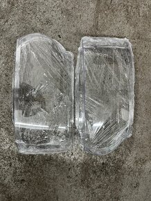 Skla světel Range Rover - 2