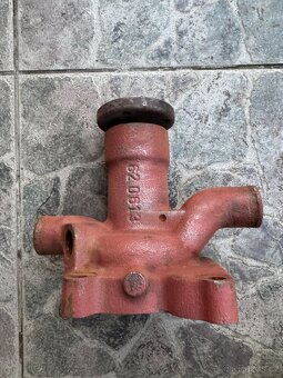 Vodní pumpa, čerpadlo asi na traktor - 2
