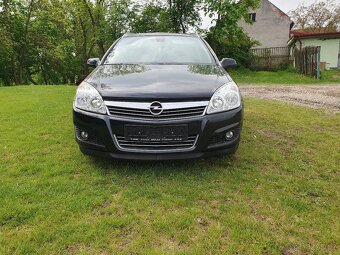 Opel Astra kombi 1.6i nová stk - 2