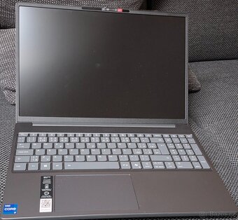 Prodám Notebook Lenovo IdeaPad Slim 3 (i7/24GB/512GB) - 2