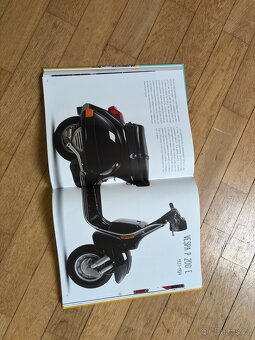 Vespa - dějiny legendy kniha - 2