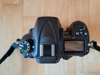 Nikon D7000 - 2