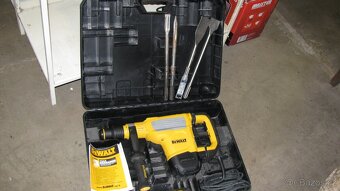 Bourací kladivo DEWALT D256 - 2
