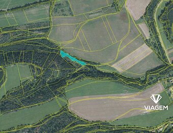 Les 2 704 m², Podíl 50 % o výměře 1 352 m² - 2