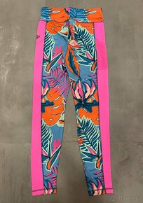 Leginy Adidas Aeroready allover print, vel. 164 - 2