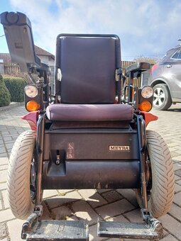 Prodám elektrický invalidní vozík - 2