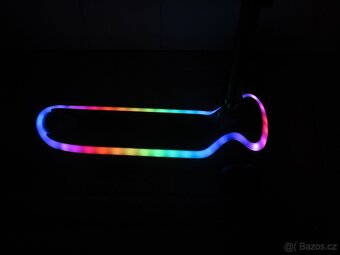 Dětská koloběžka CARIBOO LED SCOOTERS - 2