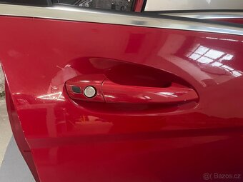 Pravé přední dveře Mercedes-Benz C W204/S204 - 2