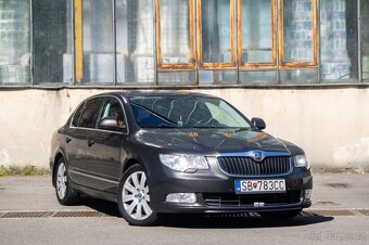 Škoda Superb - 2