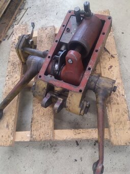 Víko hydrauliky 3011 - 2