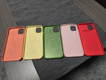 Prodám kryty na IPhone 11, - 2