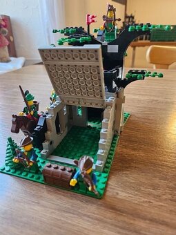 LEGO 6066 - Camouflaged outpost - 2
