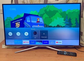 4K UHD Smart Samsung televizor - 2