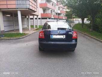 1.6 benzín motor je výborný auto má servisní knížku - 2