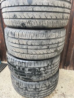 Pneumatiky 235/40ZR18 - 2