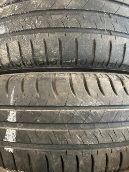 Letni pneu 185/65 R15 michelin - 2