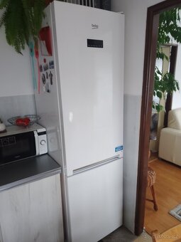 Lednička s mrazákem - 2