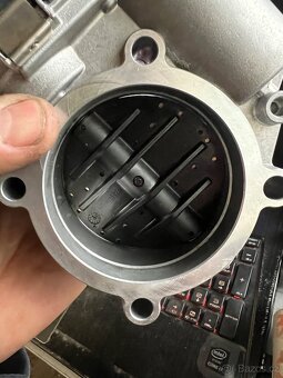 Prodam skrtici klapku 70mm na 2.0tfsi ea113 - 2