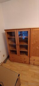 Prodám skříň - masív/dýha smrk - 2