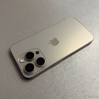 iPhone 15 Pro 256GB natural titan, top stav, záruka - 2