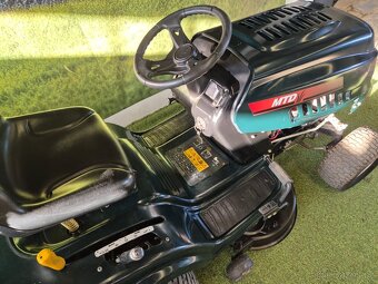 Zahradní traktůrek sekačka MTD 17,5hp - 2