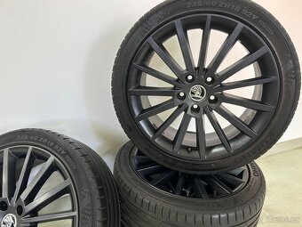 letní original al sada Škoda Octavia III Turini 18” - 2