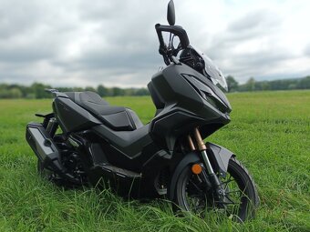 Honda ADV 350 - 2