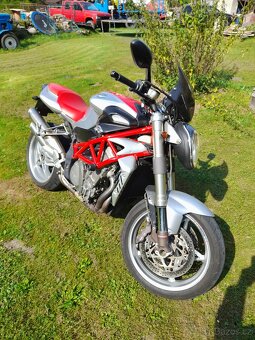 MV Agusta Brutale 910 - 2