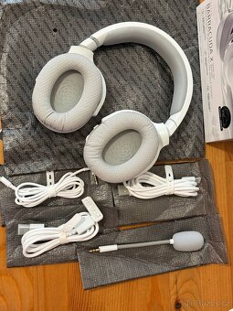 Razer Barracuda X Mercury Edition - bezdrátová sluchátka - 2