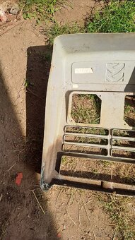 Prodám přední masku malotraktor mt8 150 32 - 2