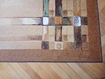 Prodám kusový koberec se vzorem 3x4 metry - 2