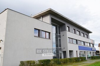 Pronájem atraktivních kancelářských prostor, 134 m2 + 2x par - 2