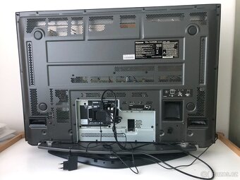 Prodám plazmovou televizi Panasonic Viera TH-37PX70EA - 2