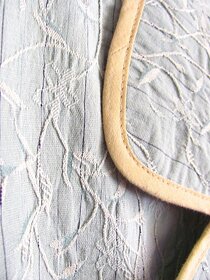 Luxusní tyrkysový kabát - brokát s výšivkou, v. S - 36/38 - 2