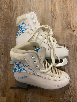 Dívčí brusle délka 21cm, vel. 34 - 2