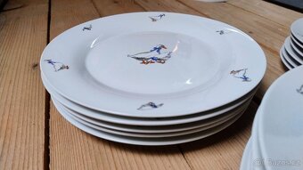 Sada talířů s husami - 2