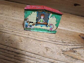 Plechová hračka - 2